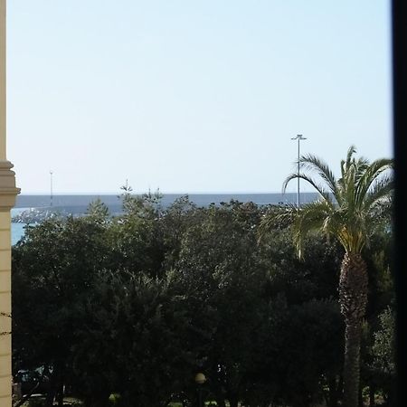 La Finestra Sul Mare B&B Livorno Exterior photo