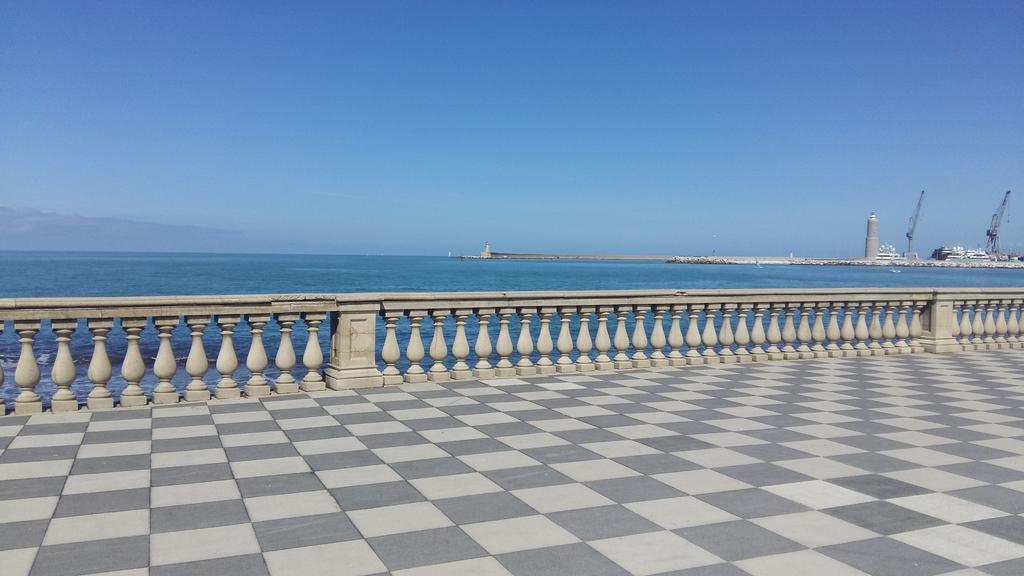 La Finestra Sul Mare B&B Livorno Exterior photo